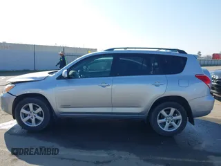2007 Toyota RAV4 Limited with VIN JTMBK31V475020697, listed as a IAAI auction lot 41403464 with 221,299 mi miles. Bid and sale history available at carsss.com. Image 14.