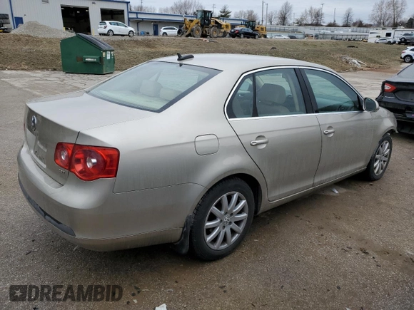 2006 Volkswagen Jetta с VIN 3VWAJ71K56M642923, выставлен на аукционе Copart как лот 44745304 с пробегом Не указан миль и Списание • Salvage title. История ставок и продаж доступна на DreamBid. Изображение 3.