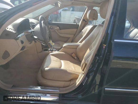 2004 Mercedes-Benz S-Class 5.0L with VIN WDBNG75J44A428972, listed as a Copart auction lot 47454035 with 2,558 mi miles and Salvage Title. Bid and sale history available at carsss.com. Image 7.