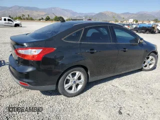 2014 Ford Focus SE with VIN 1FADP3F21EL231542, listed as a Copart auction lot 52360035 with 183,853 mi miles and Clean Title. Bid and sale history available at carsss.com. Image 3.