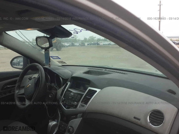 2014 Chevrolet Cruze LS with VIN 1G1PA5SH8E7230310, listed as a IAAI auction lot 16260693 with 36,756 mi miles. Bid and sale history available at carsss.com. Image 5.
