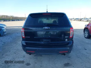 2013 Ford Police Interceptor Utility z VIN 1FM5K8AR6DGB35083, wystawiony jako IAAI lot #42049075 z przebiegiem 188 856 mil mil oraz . Historia ofert i sprzedaży dostępna na DreamBid. Obrazek 16.