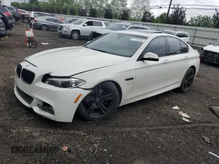 2015 BMW 5 Series 528i z VIN WBA5A5C57FD515650, wystawiony jako Copart lot #57110125 z przebiegiem 138 460 mil mil oraz Szkoda całkowita • Salvage title. Historia ofert i sprzedaży dostępna na DreamBid. Obrazek 1.