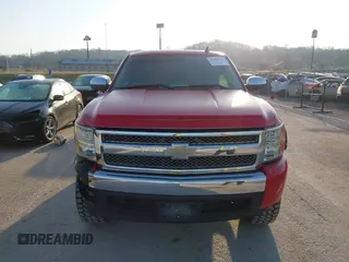 2008 Chevrolet Silverado 1500 Work Truck with VIN 1GCEK14C88Z136619, listed as a IAAI auction lot 41769536 with 201,884 mi miles. Bid and sale history available at carsss.com. Image 12.