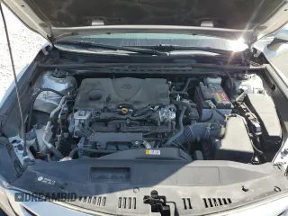 2022 Toyota Camry SE z VIN 4T1G11AK7NU695218, wystawiony jako Copart lot #50276535 z przebiegiem 64 539 mil mil oraz Czysty tytuł • Clean title. Historia ofert i sprzedaży dostępna na DreamBid. Obrazek 11.