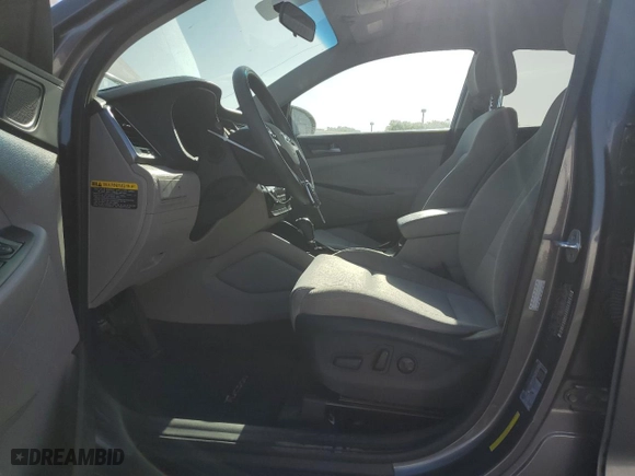 2017 Hyundai Tucson Value with VIN KM8J33A25HU401072, listed as a Copart auction lot 53973115 with 138,204 mi miles and Salvage Title. Bid and sale history available at carsss.com. Image 7.