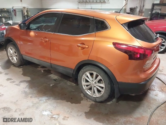 2017 Nissan Rogue Sport SV with VIN JN1BJ1CP1HW003778, listed as a IAAI auction lot 41601897 with 93,204 mi miles. Bid and sale history available at carsss.com. Image 3.