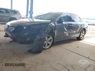 2014 Volkswagen Passat SE z VIN 1VWBT7A33EC104549, wystawiony jako Copart lot #53916635 z przebiegiem 164 727 mil mil oraz Szkody całkowita. Historia ofert i sprzedaży dostępna na DreamBid. Obrazek 1.