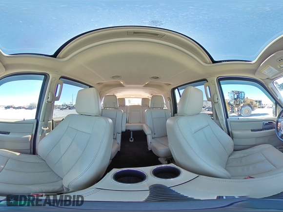 2016 Ford Expedition Max Limited с VIN 1FMJK1KT4GEF02966, выставлен на аукционе Copart как лот 87644885 с пробегом 117 220 миль миль и Списание • Salvage title. История ставок и продаж доступна на DreamBid. Изображение 14.
