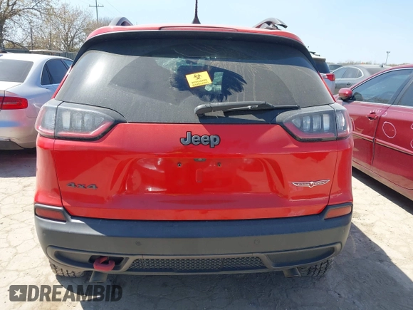 2019 Jeep Cherokee Trailhawk Elite with VIN 1C4PJMBX8KD305108, listed as a IAAI auction lot 41763970 with 70,705 mi miles. Bid and sale history available at carsss.com. Image 15.