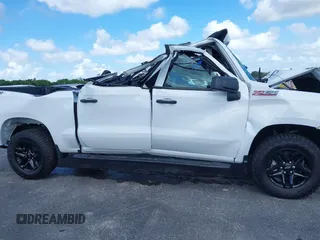 2024 Chevrolet Silverado 1500 Custom Trail Boss with VIN 3GCUDCED6RG354939, listed as a IAAI auction lot 40639035 with 42 mi miles. Bid and sale history available at carsss.com. Image 13.
