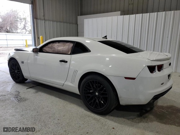 2013 Chevrolet Camaro LS with VIN 2G1FE1E39D9105046, listed as a Copart auction lot 88270445 with 165,476 mi miles and Salvage Title. Bid and sale history available at carsss.com. Image 2.