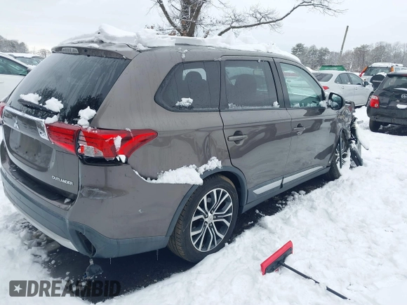2017 Mitsubishi Outlander ES z VIN JA4AZ2A36HZ015375, wystawiony jako IAAI lot #41520168 z przebiegiem 59 584 mil mil oraz . Historia ofert i sprzedaży dostępna na DreamBid. Obrazek 4.