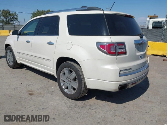 2013 GMC Acadia Denali z VIN 1GKKVTKD2DJ171476, wystawiony jako IAAI lot #42453510 z przebiegiem 129 787 mil mil oraz . Historia ofert i sprzedaży dostępna na DreamBid. Obrazek 3.