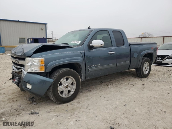 2010 Chevrolet Silverado 1500 LT with VIN 1GCSKSE37AZ134728, listed as a Copart auction lot 44437015 with 85,490 mi miles and Salvage Title. Bid and sale history available at carsss.com. Image 1.