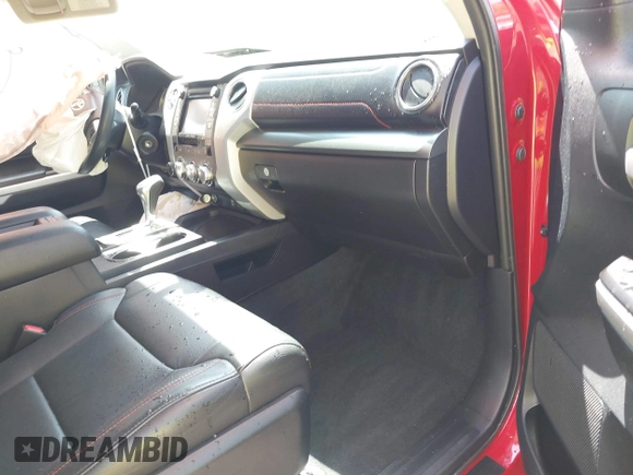 2017 Toyota Tundra SR z VIN 5TFUY5F10HX677527, wystawiony jako IAAI lot #42157357 z przebiegiem 43 111 mil mil oraz . Historia ofert i sprzedaży dostępna na DreamBid. Obrazek 5.