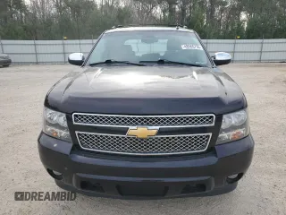 2013 Chevrolet Avalanche LTZ with VIN 3GNTKGE73DG178791, listed as a Copart auction lot 48565755 with 201,029 mi miles and Salvage title. Bid and sale history available at DreamBid. Image 5.