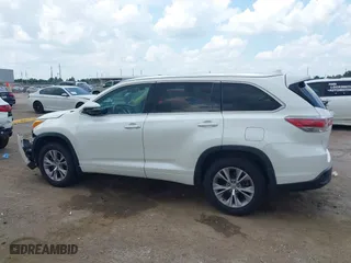 2014 Toyota Highlander XLE with VIN 5TDKKRFH3ES007405, listed as a IAAI auction lot 39623056 with 96,608 mi miles. Bid and sale history available at carsss.com. Image 15.