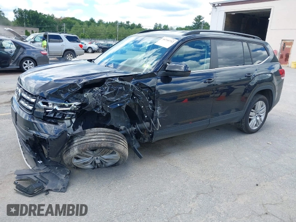 2020 Volkswagen Atlas SE z VIN 1V2UR2CA7LC504330, wystawiony jako IAAI lot #39755712 z przebiegiem 79 892 mil mil oraz . Historia ofert i sprzedaży dostępna na DreamBid. Obrazek 2.