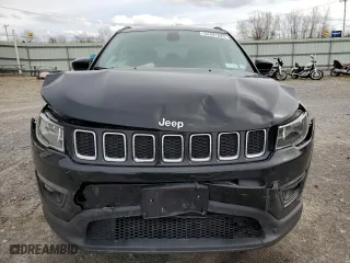 2019 Jeep Compass Latitude with VIN 3C4NJDBB8KT599275, listed as a Copart auction lot 52447025 with 104,576 mi miles and Salvage Title. Bid and sale history available at carsss.com. Image 5.