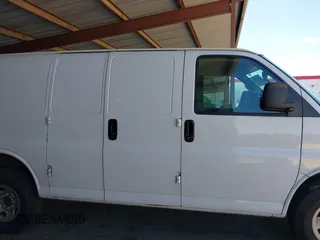 2018 Chevrolet Express Cargo with VIN 1GCWGAFP0J1339529, listed as a IAAI auction lot 42783116 with 121,861 mi miles and . Bid and sale history available at DreamBid. Image 13.