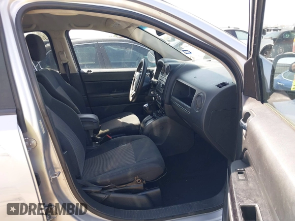 2012 Jeep Compass Sport with VIN 1C4NJCBAXCD503526, listed as a IAAI auction lot 41789658 with 176,698 mi miles. Bid and sale history available at carsss.com. Image 5.