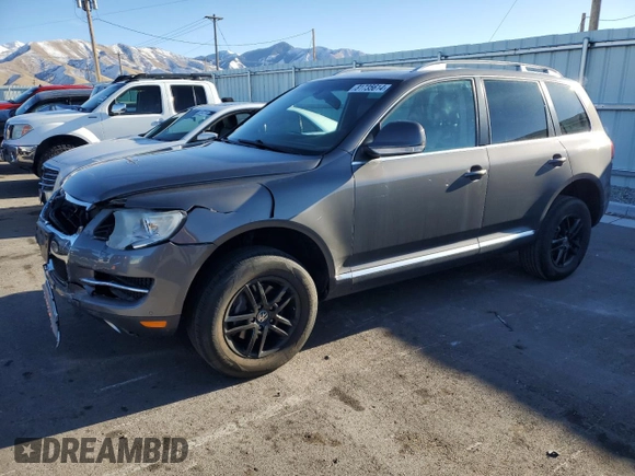 2010 Volkswagen Touareg VR6 with VIN WVGBF7A98AD001335, listed as a Copart auction lot 81735614 with 160,478 mi miles and Salvage Title. Bid and sale history available at DreamBid. Image 1.