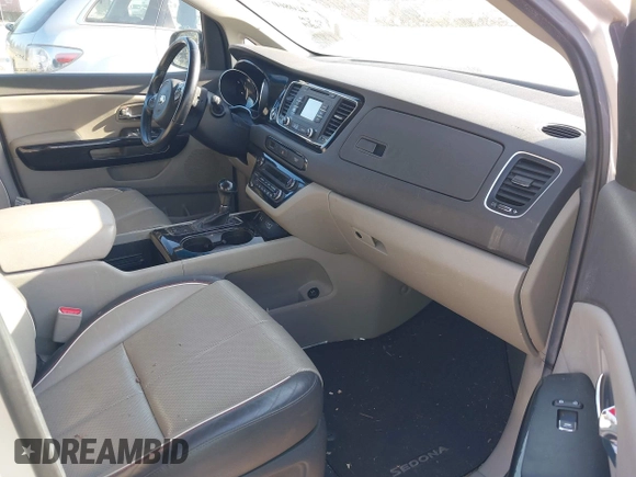 2016 Kia Sedona SX with VIN KNDMC5C19G6140582, listed as a IAAI auction lot 42086075 with 112,474 mi miles. Bid and sale history available at carsss.com. Image 5.