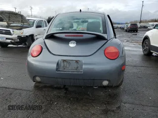 2004 Volkswagen New Beetle Coupe GLS with VIN 3VWCK31C94M407073, listed as a Copart auction lot 44020205 with 120,910 mi miles and Salvage Title. Bid and sale history available at carsss.com. Image 6.