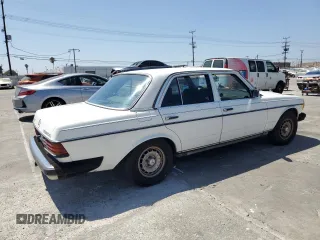 1985 Mercedes-Benz 300 с VIN WDBAB33CXFA213383, выставлен на аукционе Copart как лот 69298974 с пробегом 171 111 миль миль и Списание • Salvage title. История ставок и продаж доступна на DreamBid. Изображение 3.