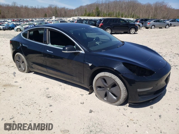 2019 Tesla Model 3 Mid Range z VIN 5YJ3E1EA6KF306887, wystawiony jako Copart lot #52401625 z przebiegiem 105 948 mil mil oraz Szkody całkowita. Historia ofert i sprzedaży dostępna na DreamBid. Obrazek 4.