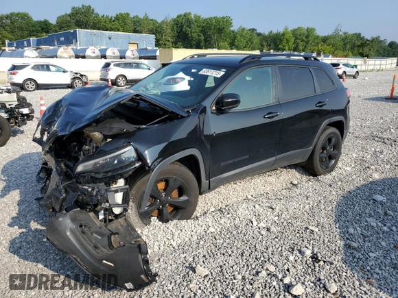 2020 Jeep Cherokee Latitude Plus z VIN 1C4PJMLB8LD584239, wystawiony jako Copart lot #63811215 z przebiegiem Nie podano mil oraz Szkoda całkowita • Salvage title. Historia ofert i sprzedaży dostępna na DreamBid. Obrazek 1.
