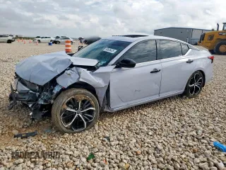 2024 Nissan Altima SR with VIN 1N4BL4CV4RN358237, listed as a Copart auction lot 58606425 with 23,859 mi miles and Salvage title. Bid and sale history available at DreamBid. Image 1.