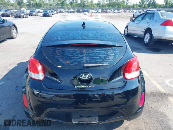 2012 Hyundai Veloster w/Black Int z VIN KMHTC6AD4CU078413, wystawiony jako IAAI lot #42611032 z przebiegiem 142 295 mil mil oraz . Historia ofert i sprzedaży dostępna na DreamBid. Obrazek 16.