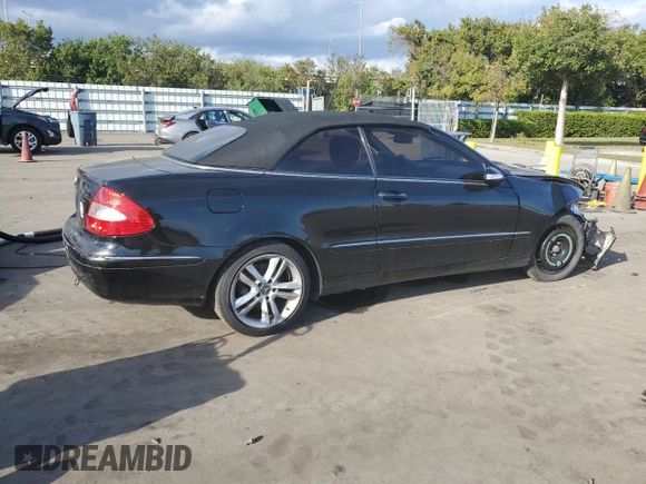 2008 Mercedes-Benz CLK 350 z VIN WDBTK56F68T094524, wystawiony jako Copart lot #46227185 z przebiegiem 160 425 mil mil oraz Czysty tytuł • Clean title. Historia ofert i sprzedaży dostępna na DreamBid. Obrazek 3.