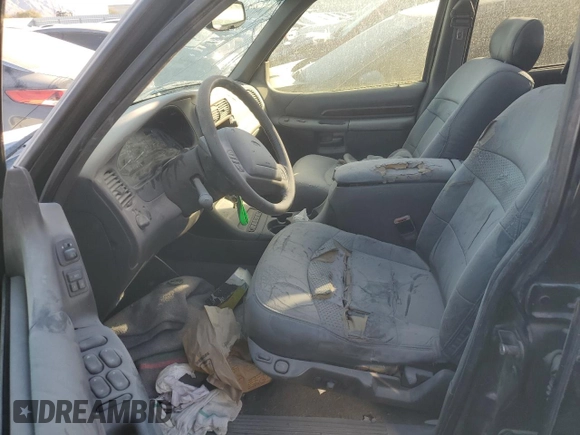2001 Ford Explorer with VIN 1FMDU85P71UB08115, listed as a Copart auction lot 81656684 with 260,201 mi miles and Non repairable. Bid and sale history available at DreamBid. Image 7.