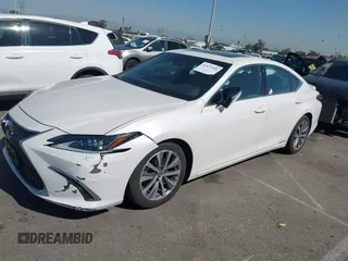 2021 Lexus ES with VIN 58ACA1C13MU005619, listed as a IAAI auction lot 41637656 with 44,165 mi miles. Bid and sale history available at carsss.com. Image 17.