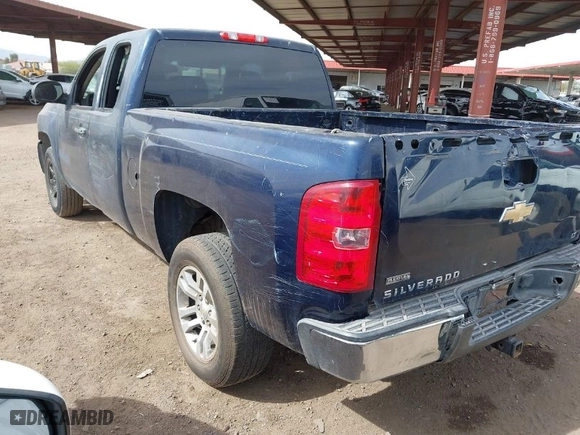 2011 Chevrolet Silverado 1500 LT with VIN 1GCRCSE06BZ210670, listed as a IAAI auction lot 41731033 with 259,099 mi miles. Bid and sale history available at carsss.com. Image 3.