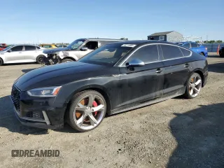 2019 Audi S5 Sportback Premium Plus z VIN WAUB4CF53KA014745, wystawiony jako Copart lot #50214965 z przebiegiem Nie podano mil oraz Tytuł czysty. Historia ofert i sprzedaży dostępna na DreamBid. Obrazek 1.