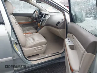 2004 Lexus RX 330 with VIN 2T2HA31U64C014723, listed as a IAAI auction lot 41946435 with 137,073 mi miles. Bid and sale history available at carsss.com. Image 5.