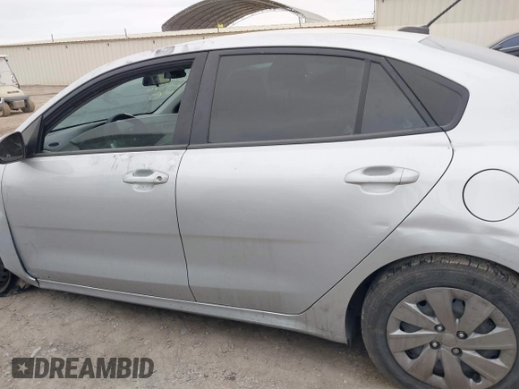 2020 Kia Rio LX with VIN 3KPA24AD4LE297180, listed as a IAAI auction lot 41498864 with 121,090 mi miles. Bid and sale history available at carsss.com. Image 13.