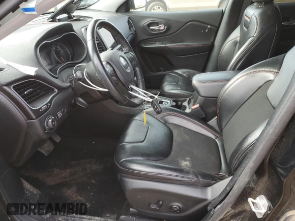 2020 Jeep Cherokee Trailhawk Elite with VIN 1C4PJMBN1LD533239, listed as a Copart auction lot 46364644 with 35,056 mi miles and . Bid and sale history available at DreamBid. Image 7.