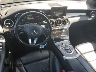 2017 Mercedes-Benz GLC 300 z VIN WDC0G4KB2HF137168, wystawiony jako Copart lot #55024945 z przebiegiem 113 955 mil mil oraz Szkoda całkowita • Salvage title. Historia ofert i sprzedaży dostępna na DreamBid. Obrazek 8.
