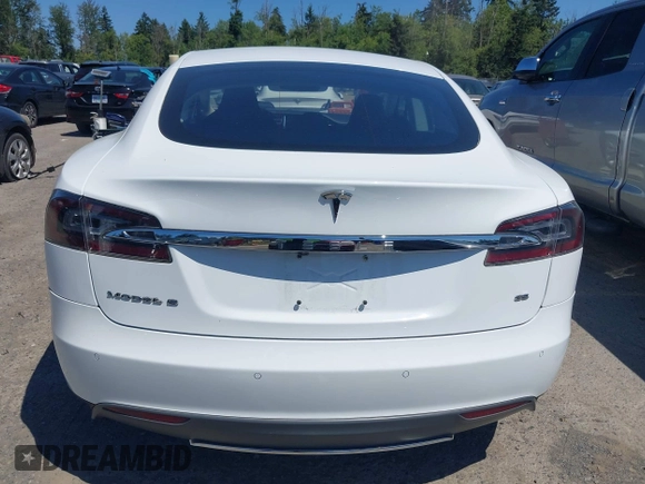 2014 Tesla Model S 60 с VIN 5YJSA1H18EFP29428, выставлен на аукционе IAAI как лот 42690205 с пробегом 54 435 миль миль и . История ставок и продаж доступна на DreamBid. Изображение 17.