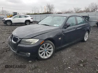 2011 BMW 3 Series 328i xDrive with VIN WBAPK5C5XBA654124, listed as a Copart auction lot 51049915 with 142,571 mi miles and Salvage Title. Bid and sale history available at carsss.com. Image 1.