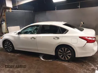 2017 Nissan Altima SV with VIN 1N4AL3AP6HC171487, listed as a IAAI auction lot 41503897 with 154,095 mi miles and . Bid and sale history available at carsss.com. Image 14.