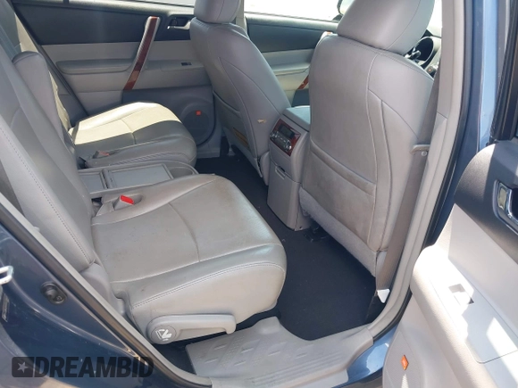 2013 Toyota Highlander Limited with VIN 5TDDK3EH7DS228933, listed as a IAAI auction lot 42442790 with 131,209 mi miles and . Bid and sale history available at DreamBid. Image 8.