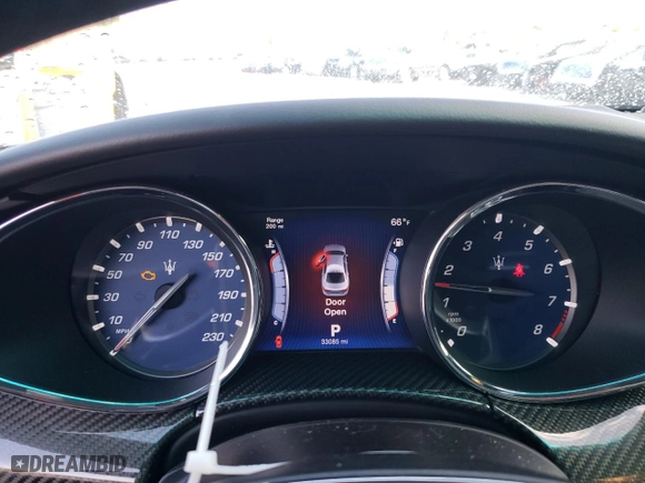 2014 Maserati Quattroporte GTS with VIN ZAM56PPA1E1081857, listed as a Copart auction lot 47876055 with 33,085 mi miles and Salvage Title. Bid and sale history available at carsss.com. Image 9.