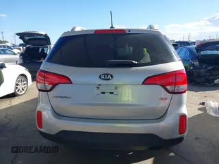 2014 Kia Sorento LX with VIN 5XYKT3A65EG434405, listed as a IAAI auction lot 41755440 with 154,019 mi miles. Bid and sale history available at carsss.com. Image 16.