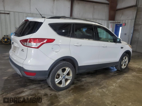 2013 Ford Escape SE z VIN 1FMCU9G93DUA69673, wystawiony jako Copart lot #61017055 z przebiegiem 204 095 mil mil oraz Czysty tytuł • Clean title. Historia ofert i sprzedaży dostępna na DreamBid. Obrazek 3.